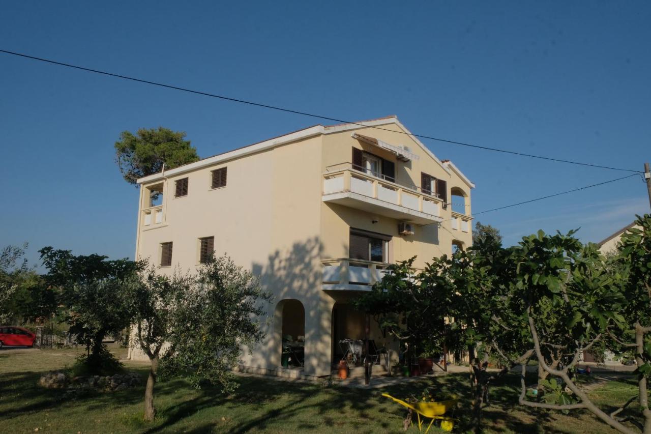 נין Apartmani Bosiljka מראה חיצוני תמונה