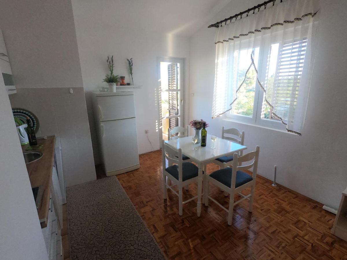 נין Apartmani Bosiljka מראה חיצוני תמונה
