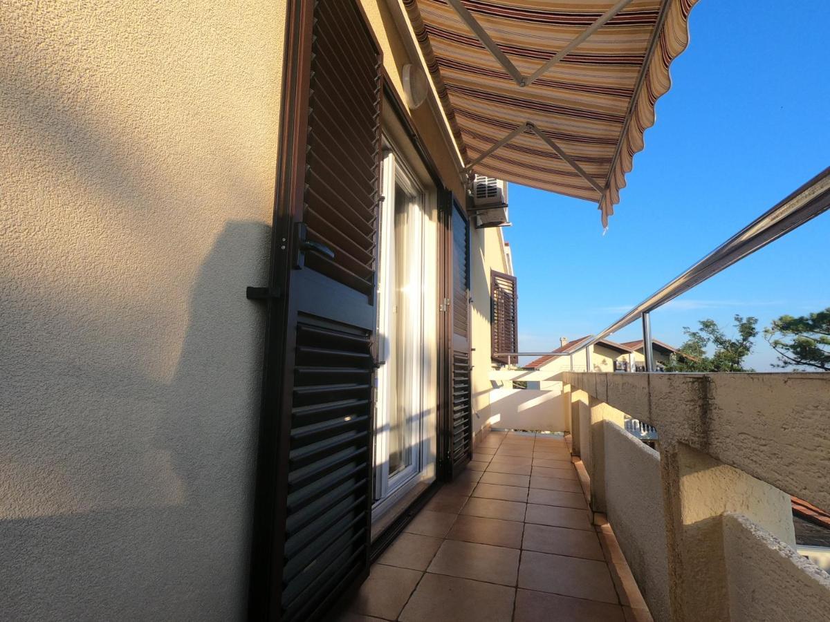 נין Apartmani Bosiljka מראה חיצוני תמונה