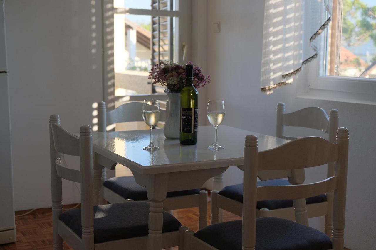 נין Apartmani Bosiljka מראה חיצוני תמונה