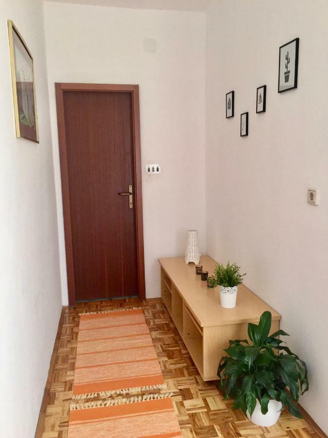 נין Apartmani Bosiljka מראה חיצוני תמונה